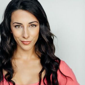 Meet your Posher, Simone